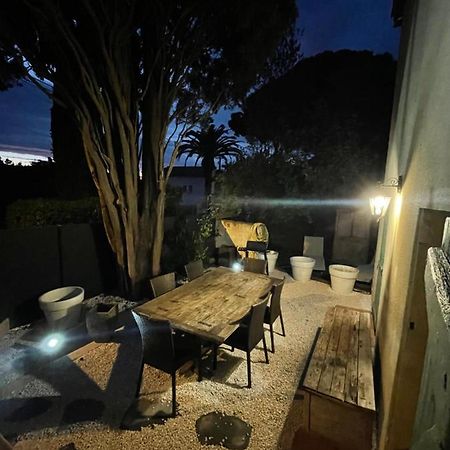 Appartement Plein Centre Avec Jardin 圣特罗佩 外观 照片