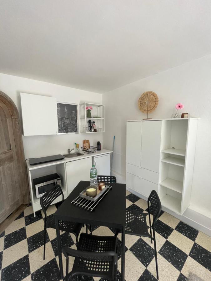 Appartement Plein Centre Avec Jardin 圣特罗佩 外观 照片